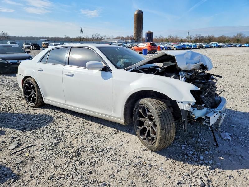 2019 Chrysler 300 s