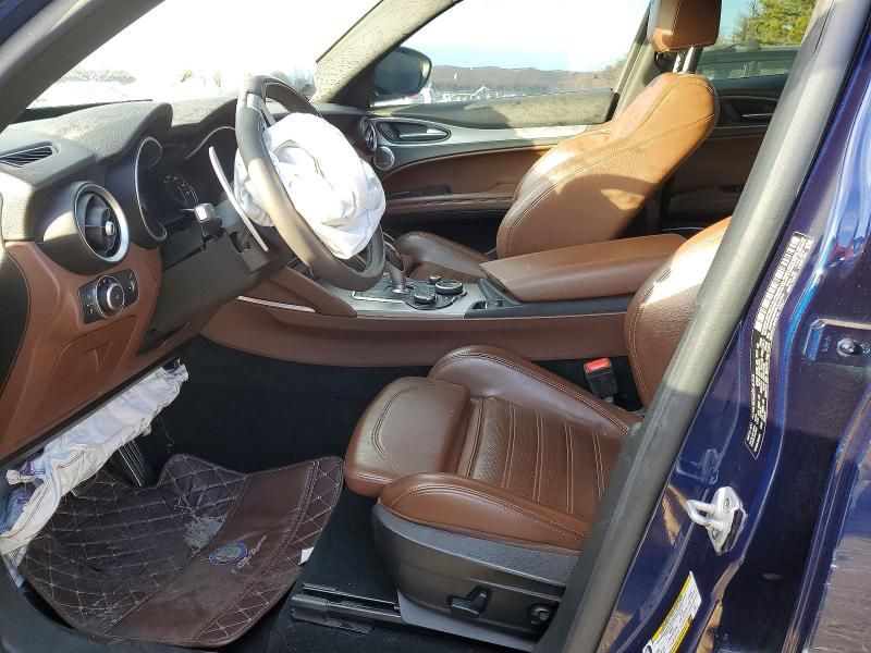 2019 Alfa Romeo Stelvio ti