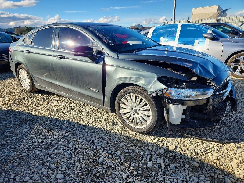 2016 Ford Fusion se Hybrid