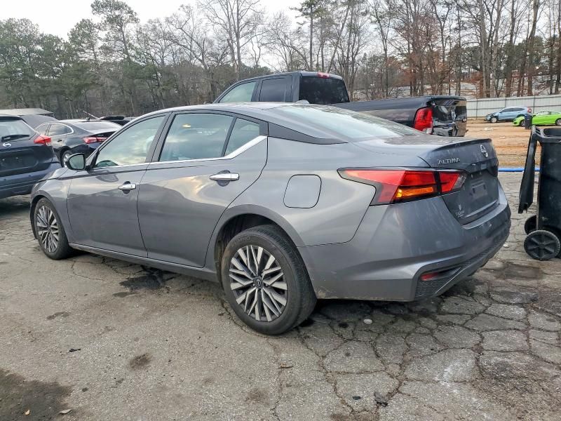 2024 Nissan Altima sv