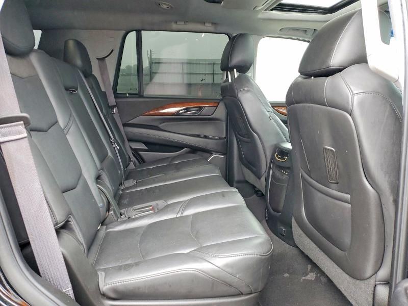 2017 Cadillac Escalade Luxury