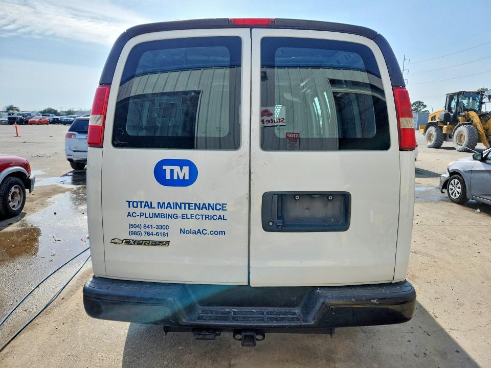 2018 Chevrolet Express G2500
