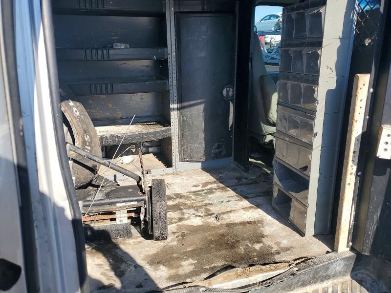2005 Ford Econoline E250 van