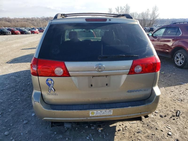 2008 Toyota Sienna xle