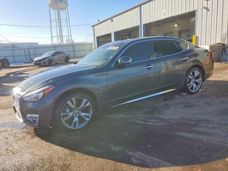 2015 Infiniti Q70 3.7