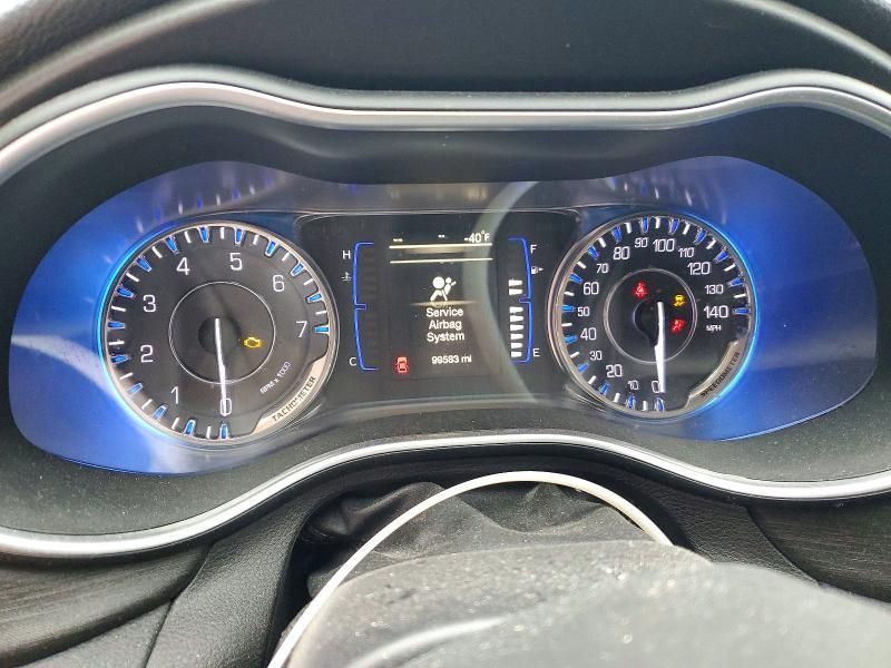 2016 Chrysler 200 Limited