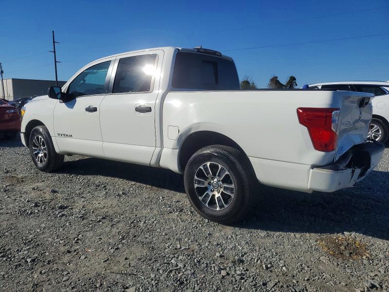2022 Nissan Titan s