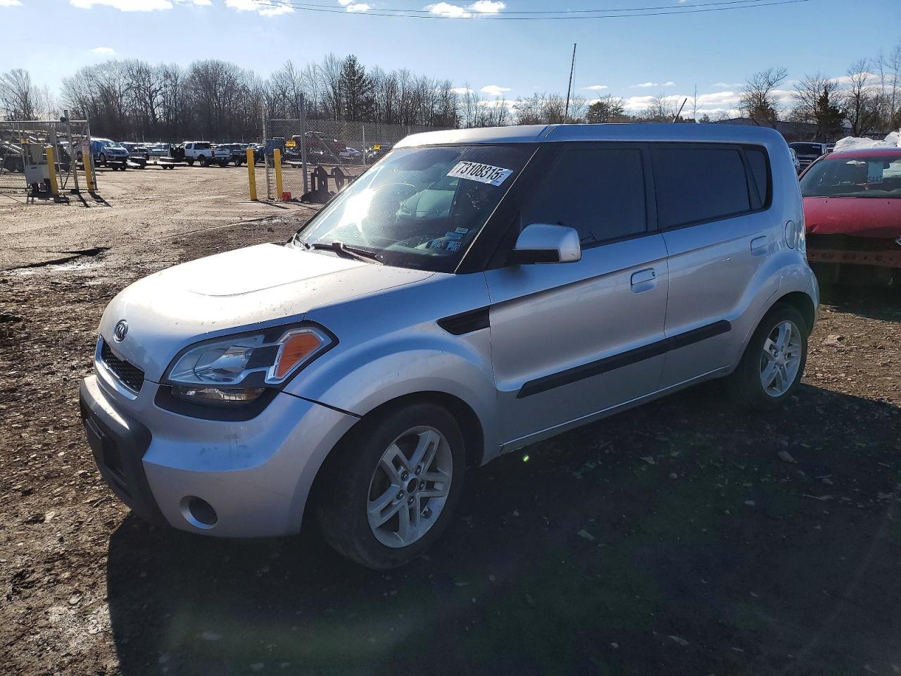 2010 KIA Soul +