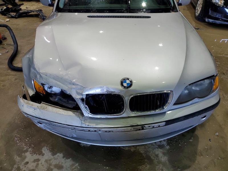 2002 BMW 325 xi