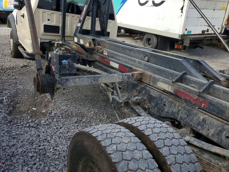 2019 Ford F550 Super Duty ROLL-OFF Container Truck