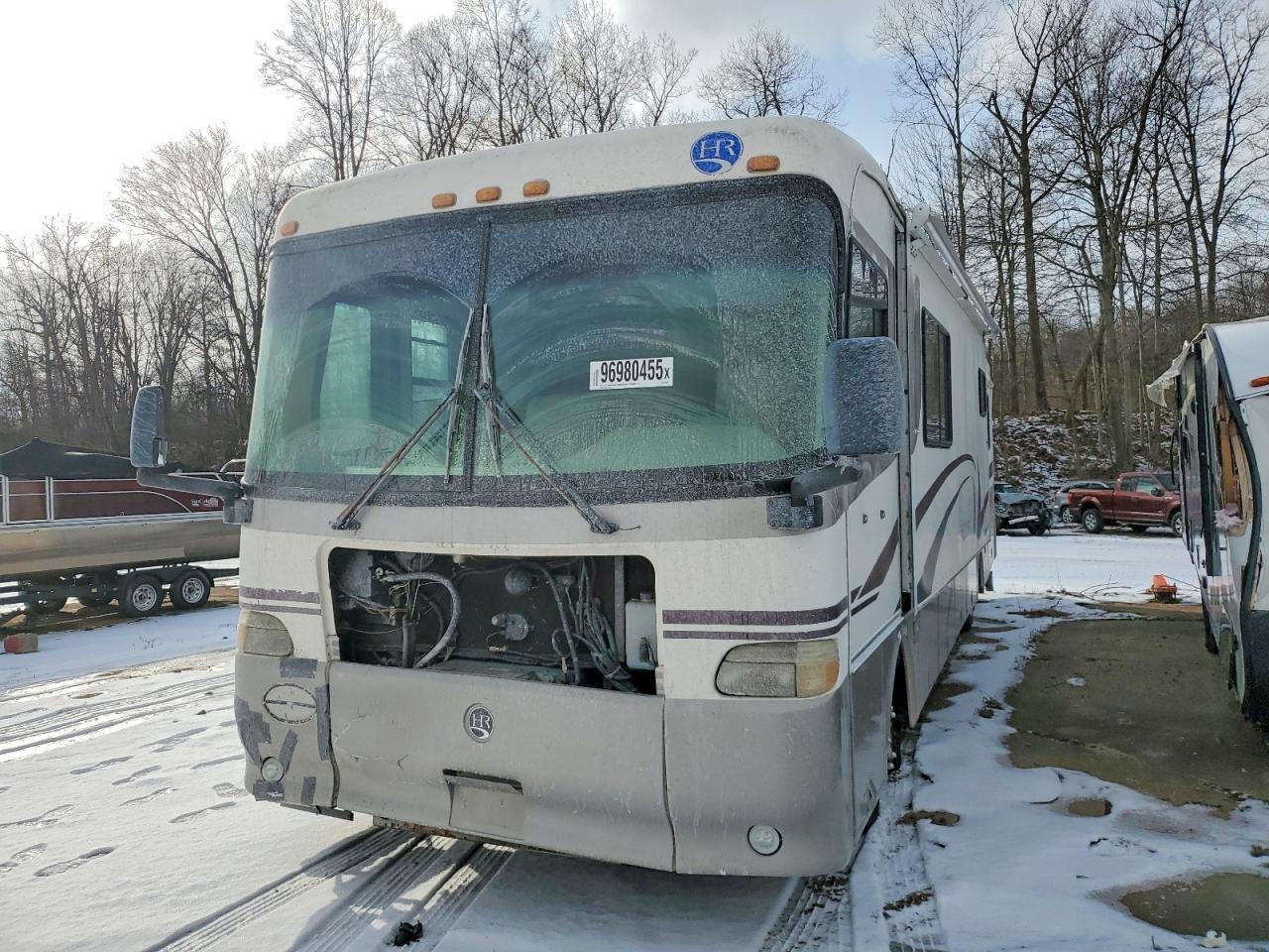 1999 Freightliner XC Chassis RV