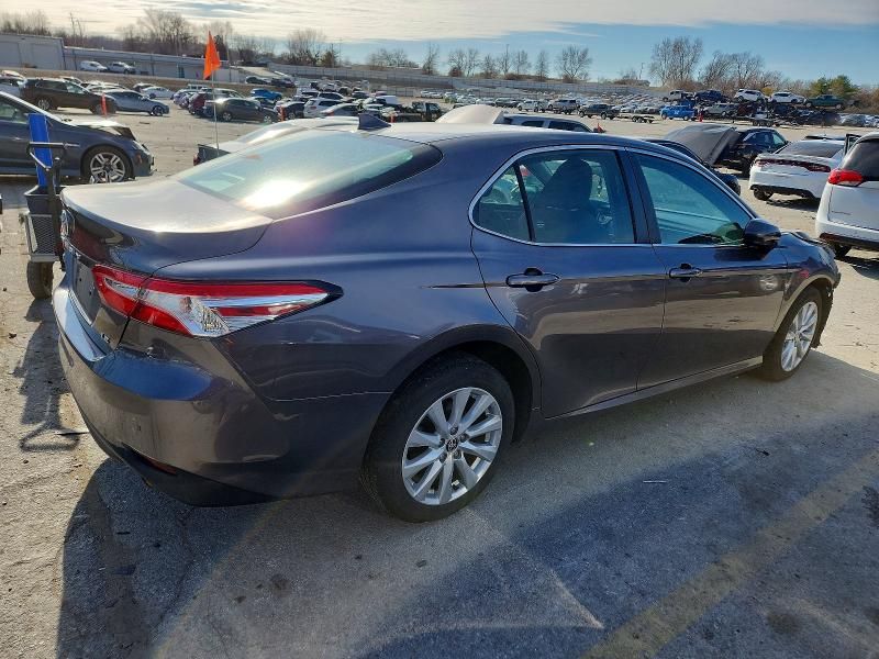 2020 Toyota Camry le