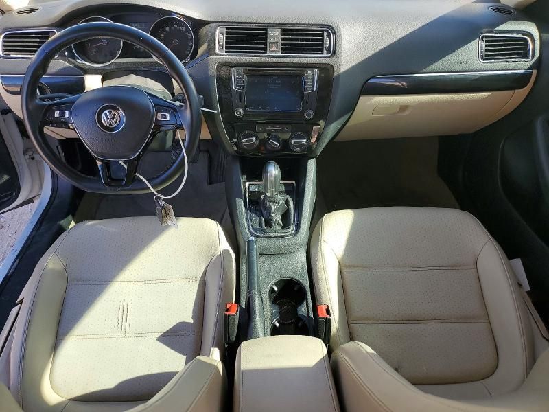 2016 Volkswagen Jetta sel