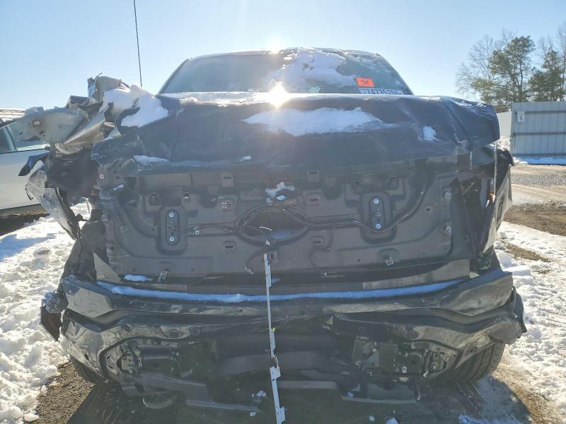 2023 Ford F150 Lightning pro