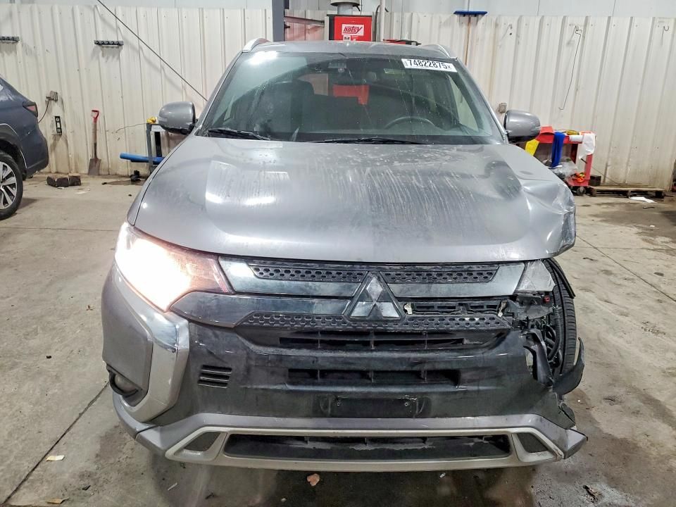 2022 Mitsubishi Outlander sel