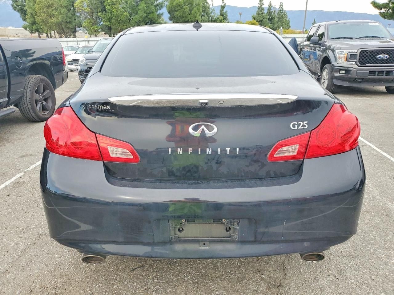 2011 Infiniti G25 Base