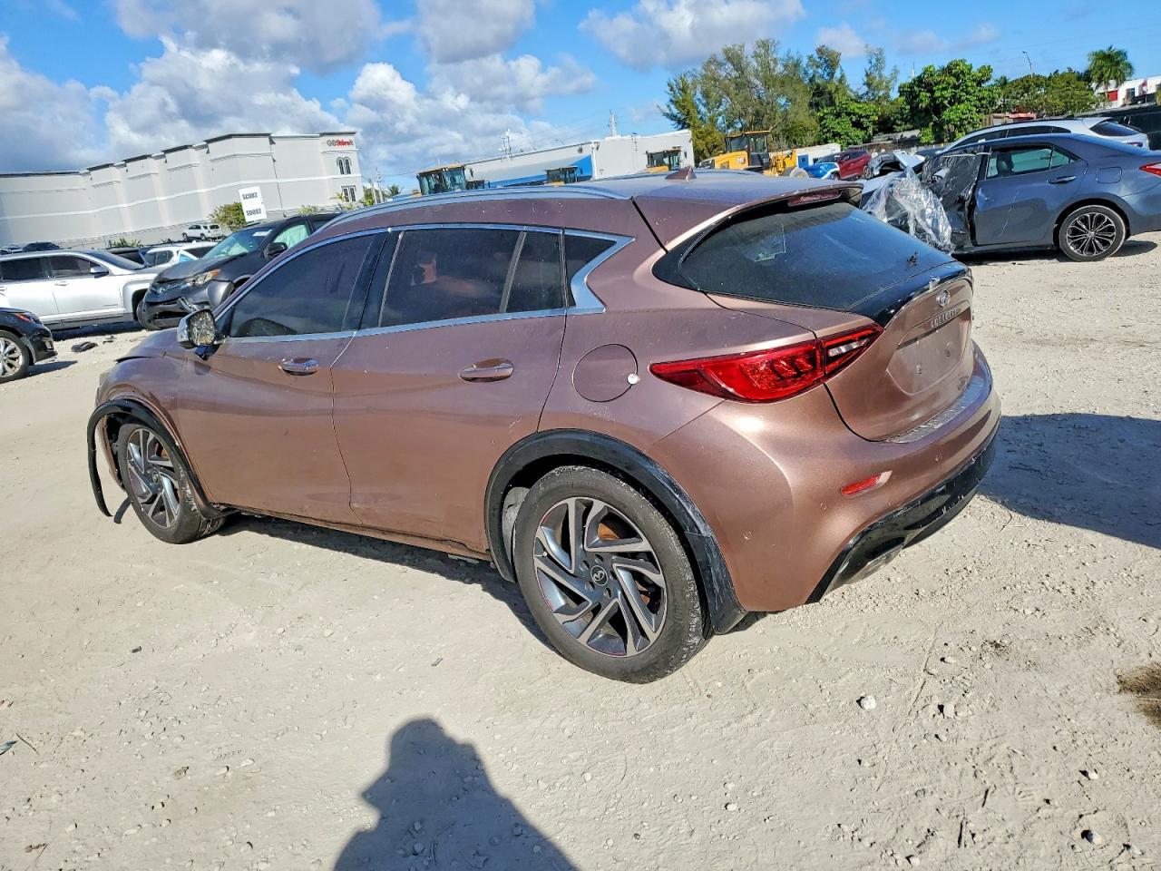 2017 Infiniti Qx30 Base