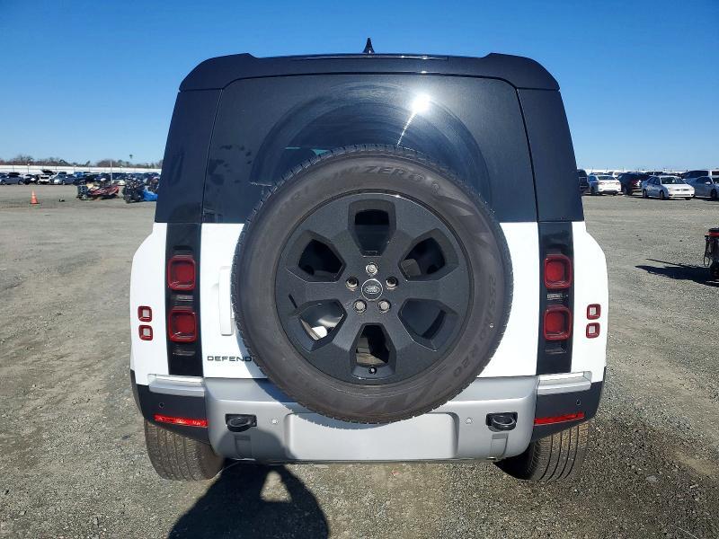 2025 Land Rover Defender 110 s