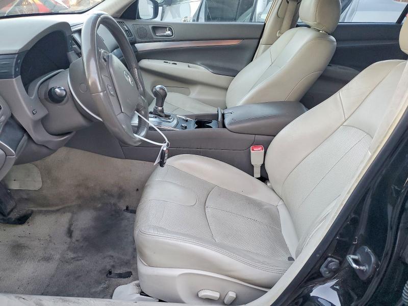 2015 Infiniti Q40