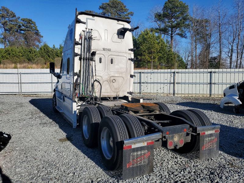 2018 Freigliner 2018 Freightliner Cascadia 125 Semi Truck