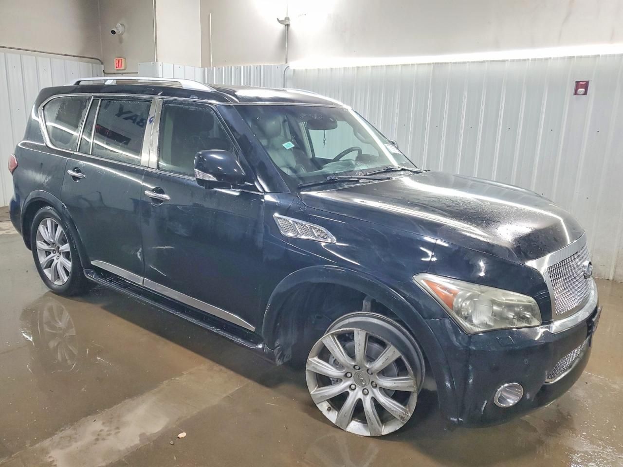 2012 Infiniti Qx56