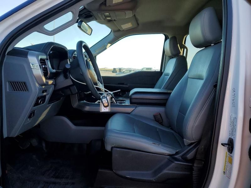 2022 Ford F150 Lightning pro