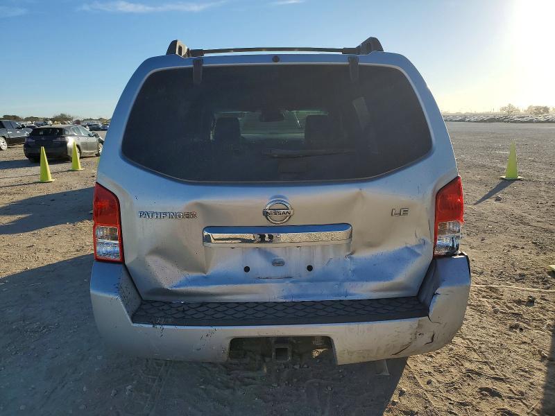 2011 Nissan Pathfinder s