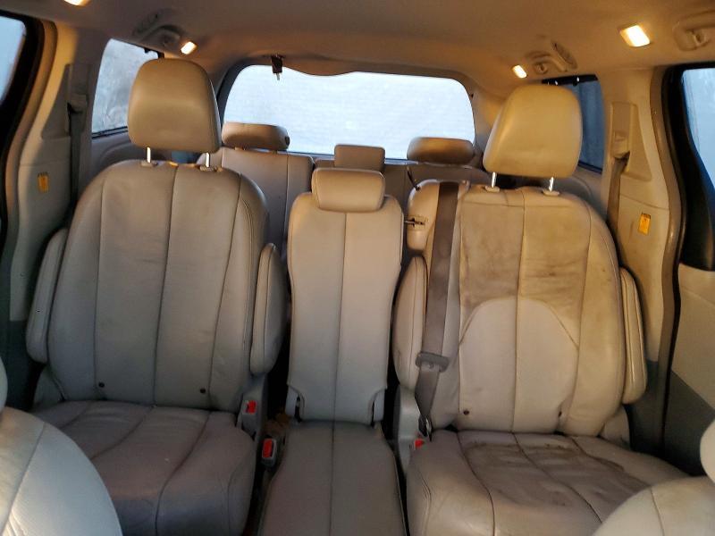 2012 Toyota Sienna xle