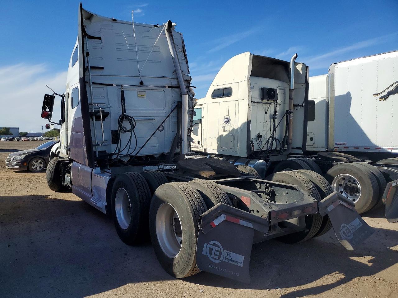 2021 Volvo VNL Semi Truck