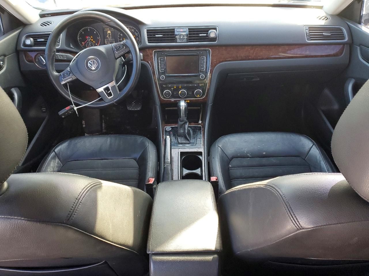 2012 Volkswagen Passat sel
