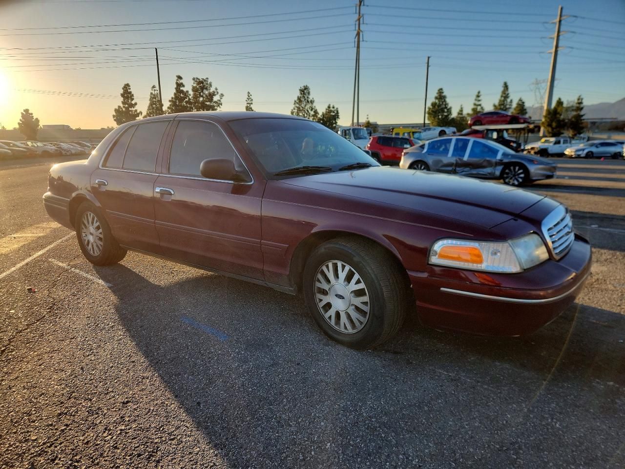 2004 Ford Crown Victoria lx