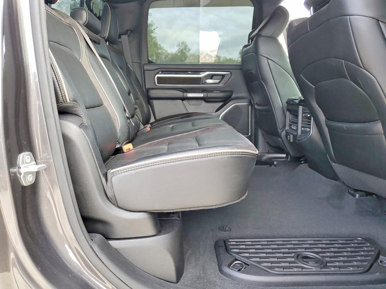 2022 Dodge 1500 Laramie