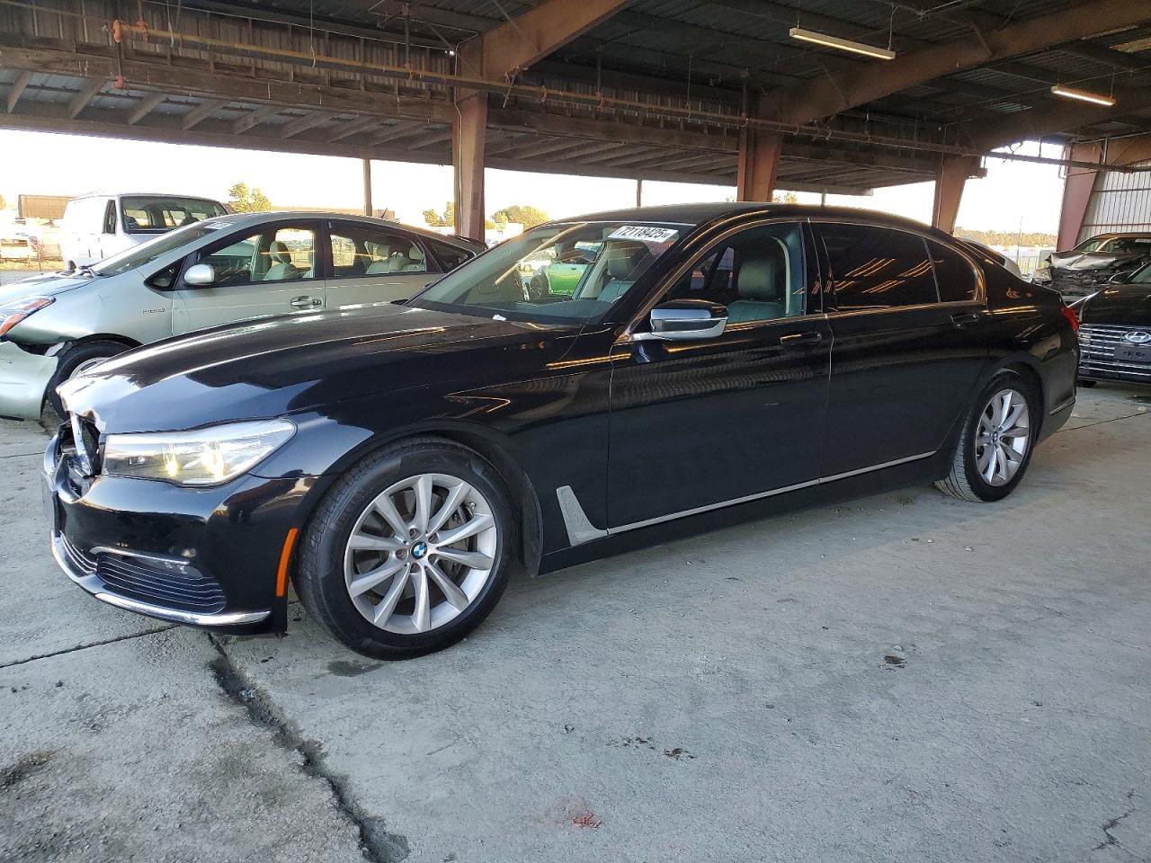 2016 BMW 740 i