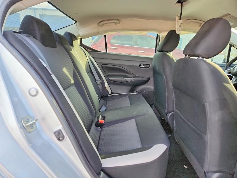 2020 Nissan Versa sv