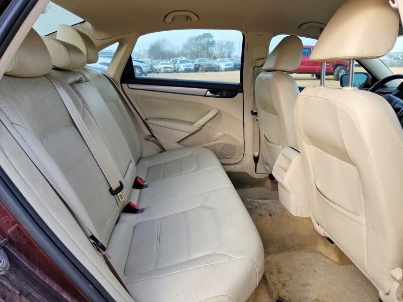 2014 Volkswagen Passat s