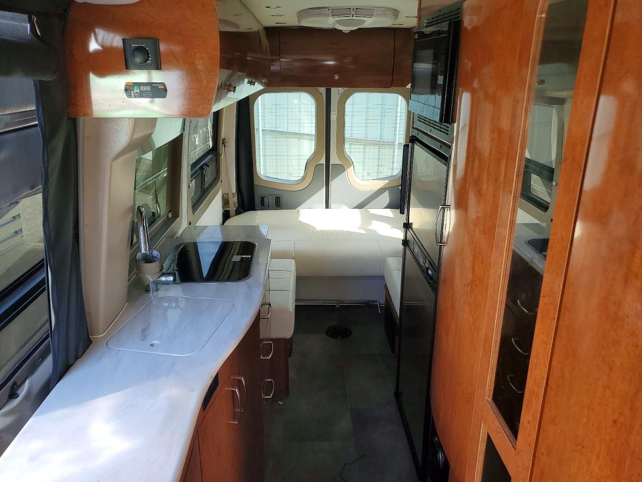 2017 Pleasure W 2017 MERCEDES-BENZ Sprinter 3500