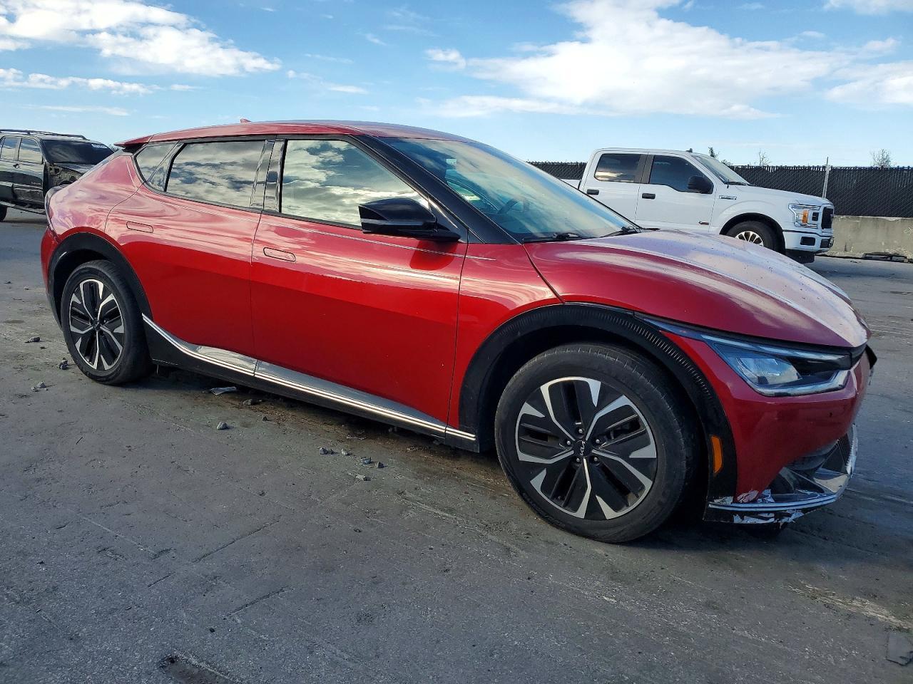 2022 KIA EV6 Light
