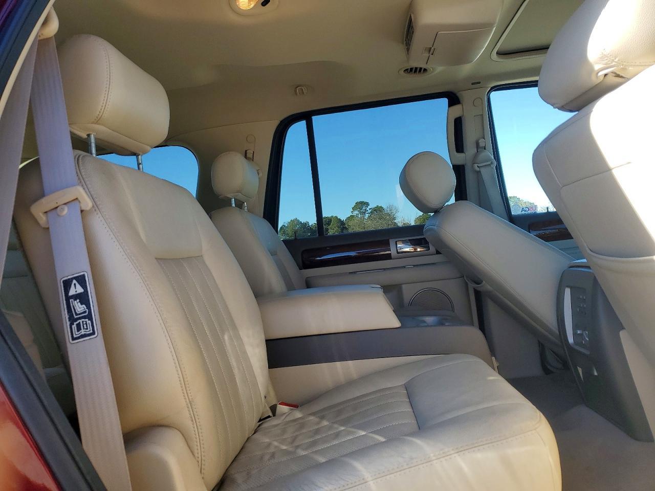 2004 Lincoln Navigator