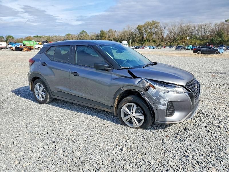 2024 Nissan Kicks s