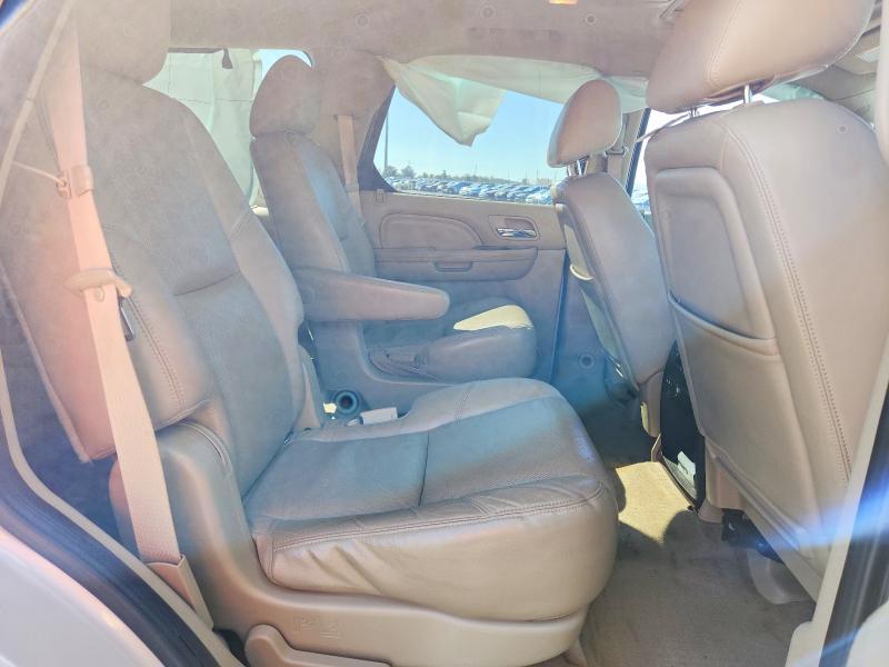 2011 Cadillac Escalade Premium