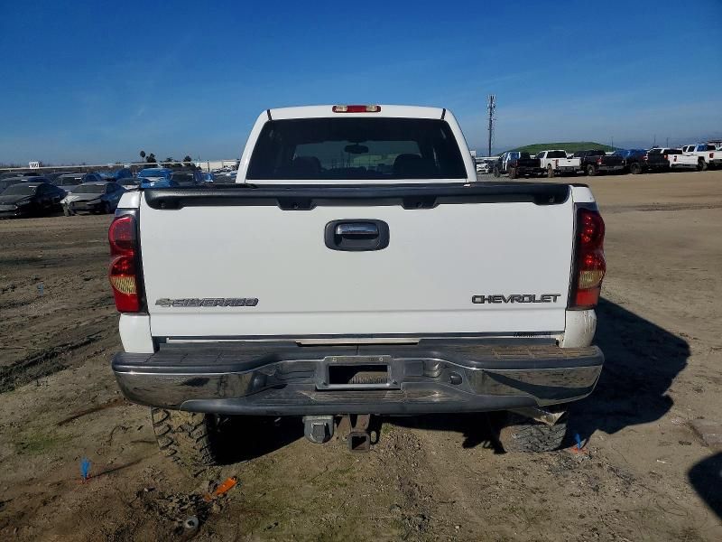 2004 Chevrolet Silverado C2500 Heavy Duty