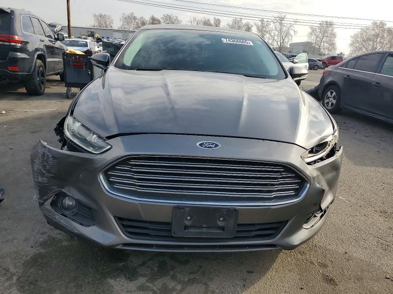 2013 Ford Fusion se Hybrid