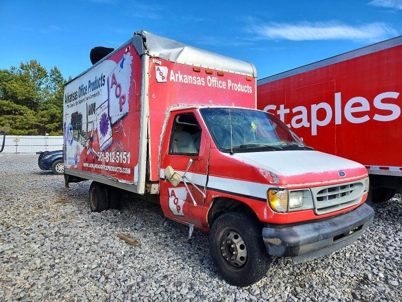 2002 Ford Econoline E350 Super Duty Commercial Cutaway Van