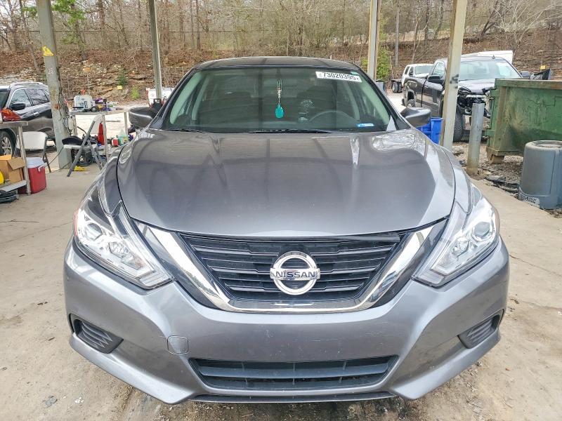 2018 Niss Altima