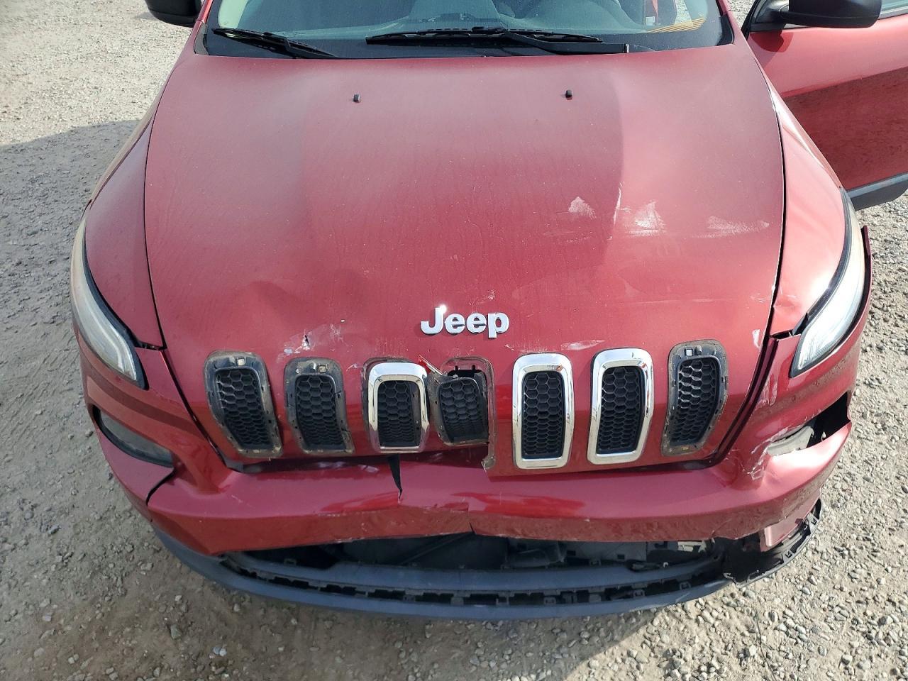 2015 Jeep Cherokee Sport