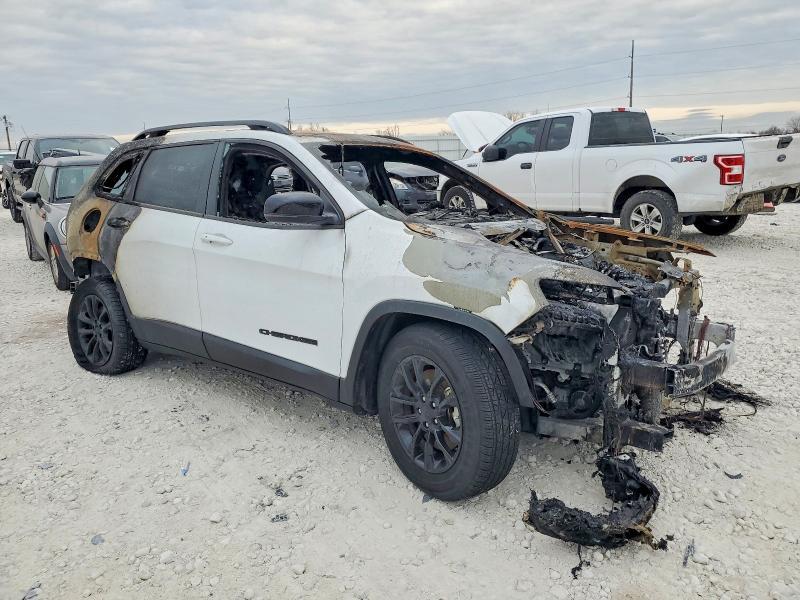 2023 Jeep Cherokee Altitude lux