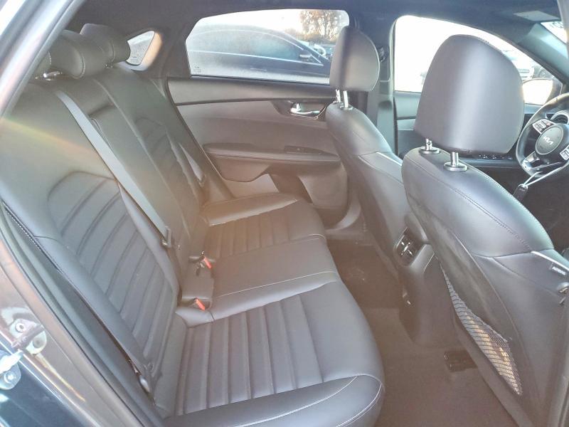 2024 KIA Forte gt Line