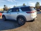 2022 Nissan Pathfinder sv