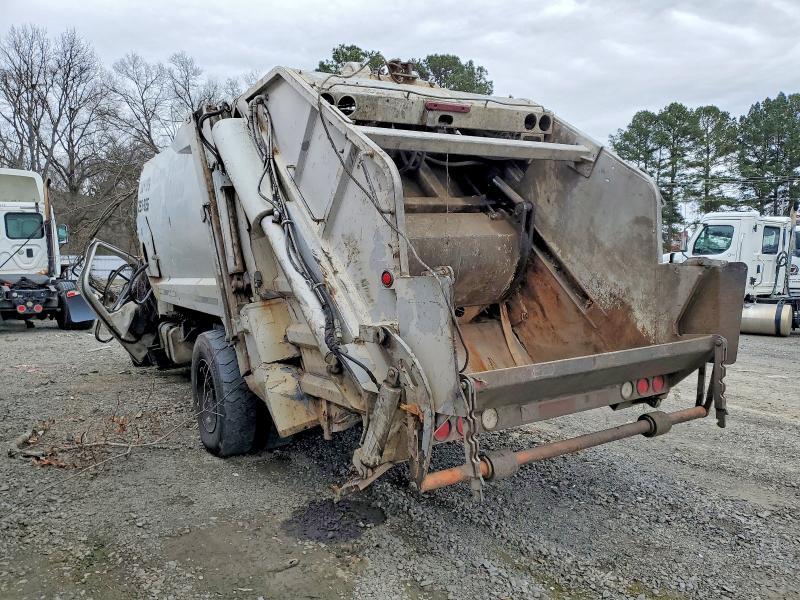 2005 Freightliner M2 106 Medium Duty