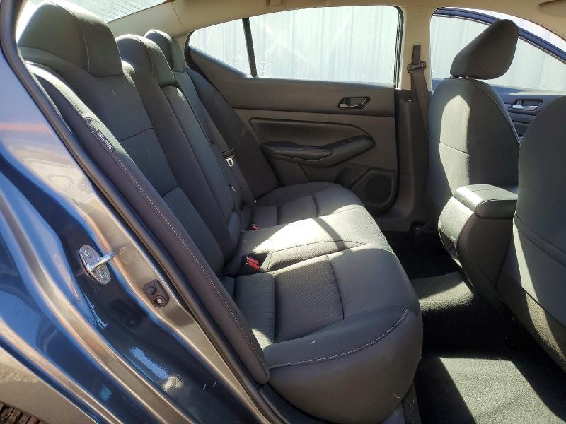 2024 Nissan Altima sv